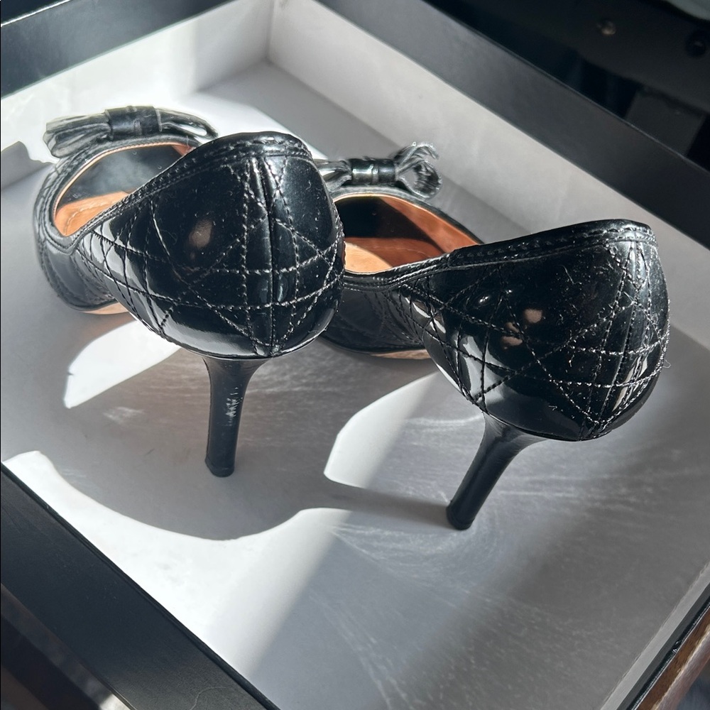 Elegant Black Quilted Women's Heels